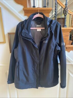 Jack Wolfskin Black Windbreaker Jacket